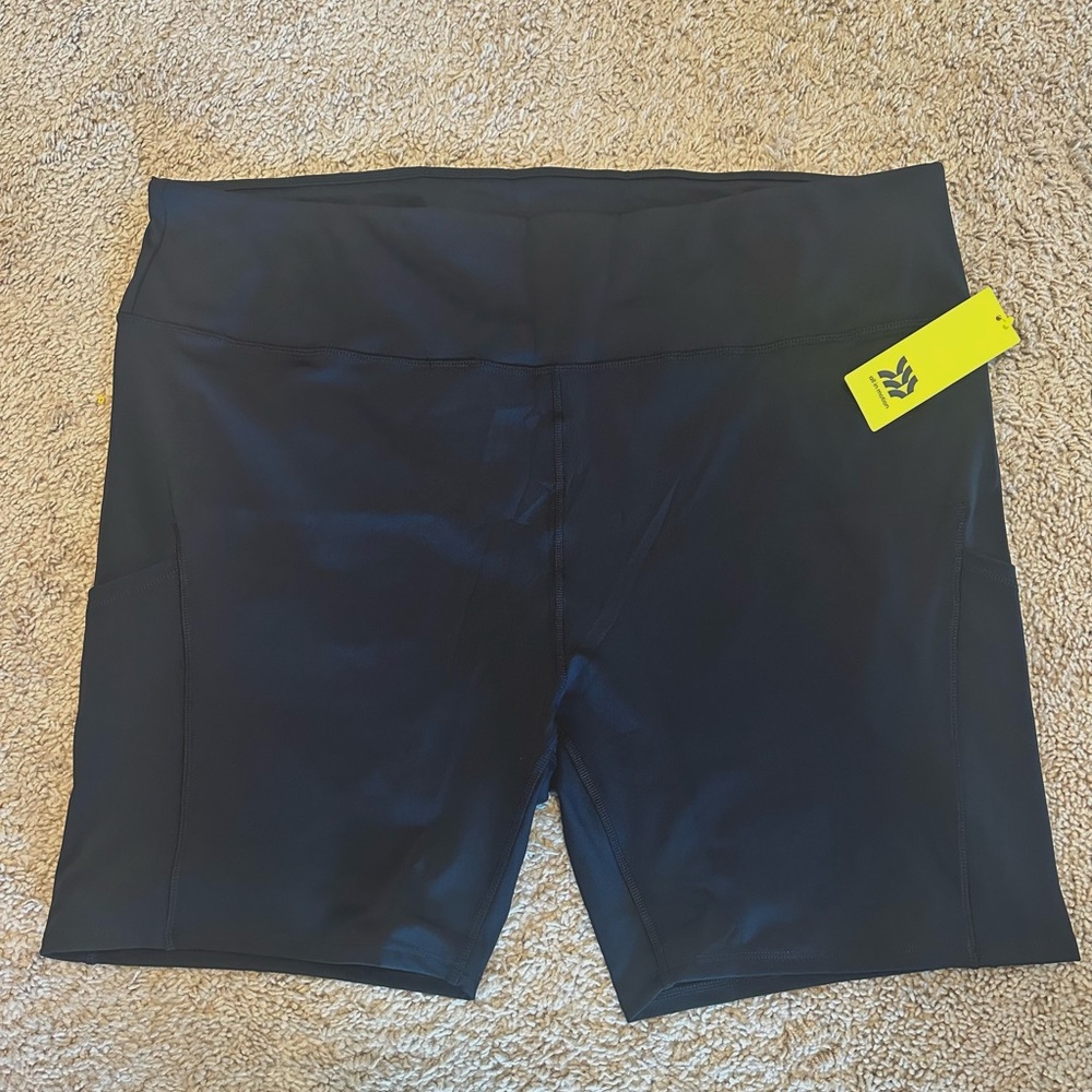 All in Motion Women’s Black Biker Shorts Size 4x